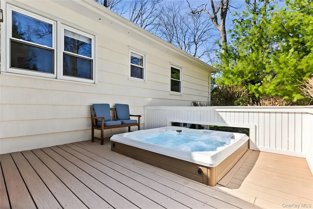11 Iroquois Trail Harrison NY 10528