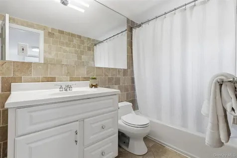 11 Iroquois Trail Harrison NY 10528
