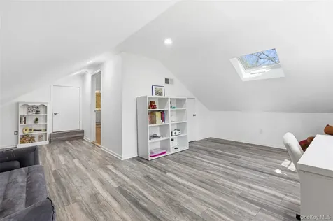 11 Iroquois Trail Harrison NY 10528