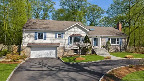 11 Iroquois Trail Harrison NY 10528