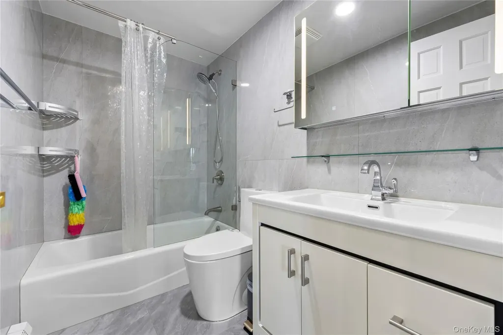 43-18 Main Street Flushing NY 11355