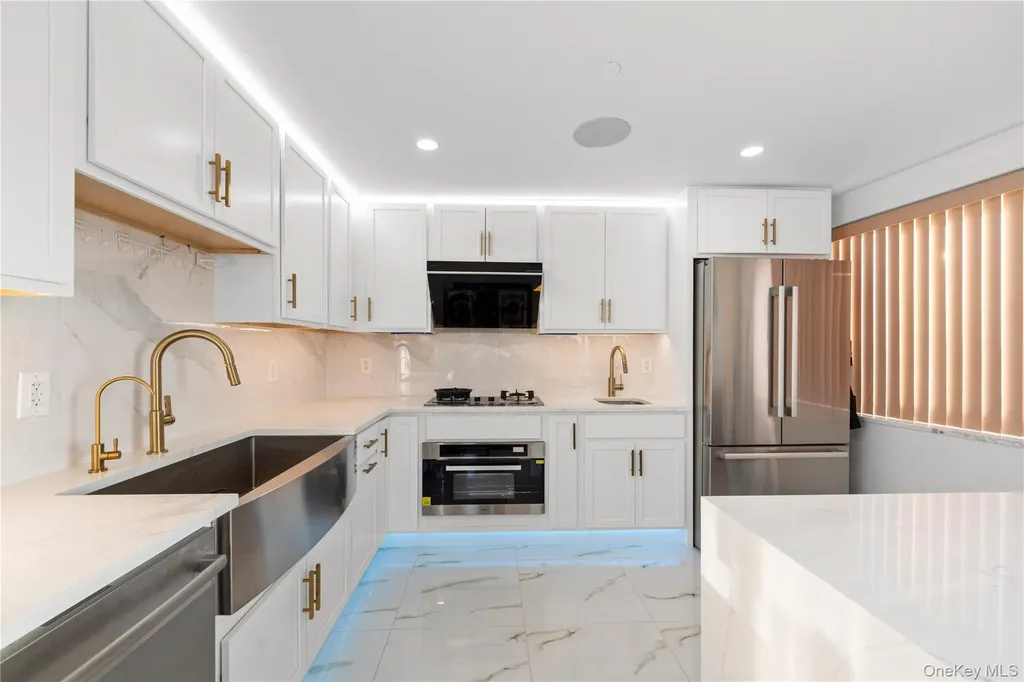 43-18 Main Street Flushing NY 11355