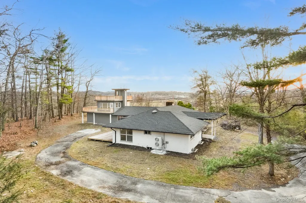 233 Forest Hill Drive Kingston NY 12401