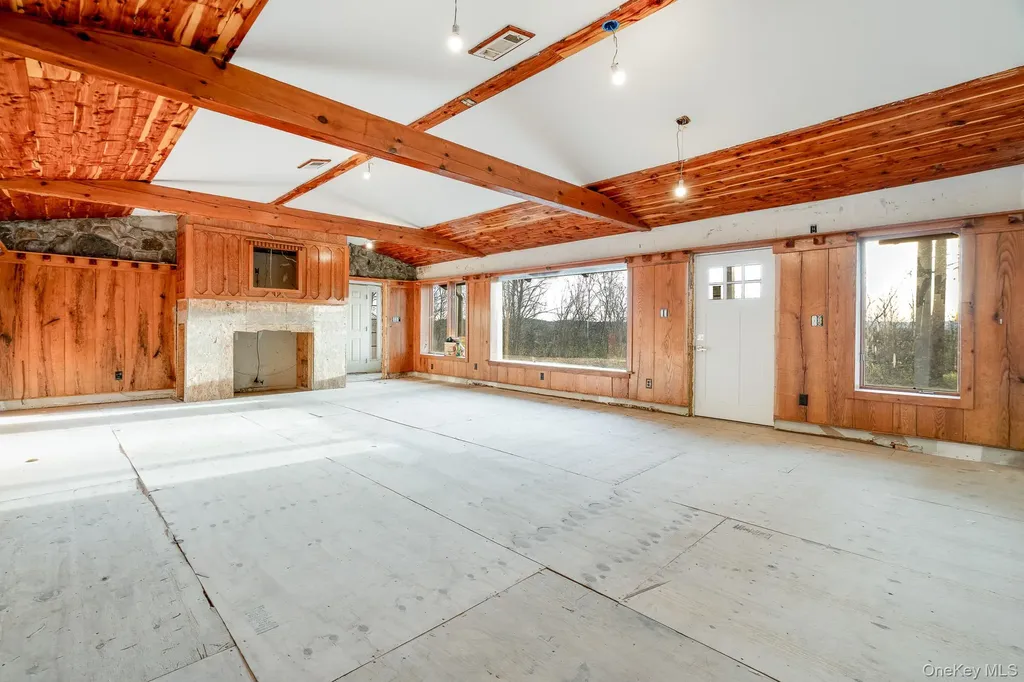 233 Forest Hill Drive Kingston NY 12401