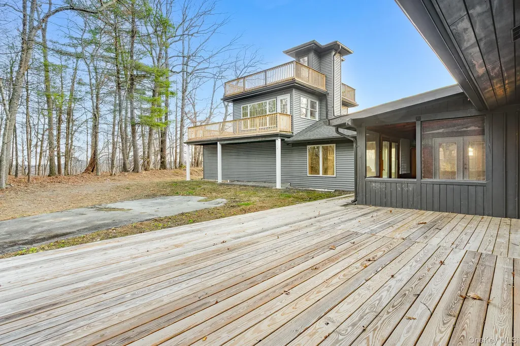 233 Forest Hill Drive Kingston NY 12401