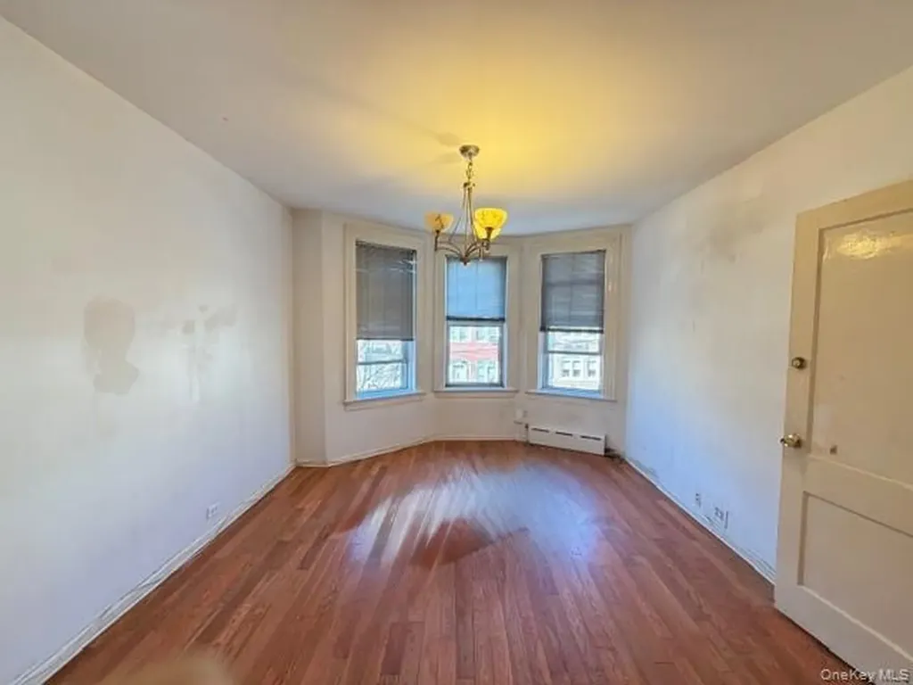 2896 Heath Avenue Bronx NY 10463