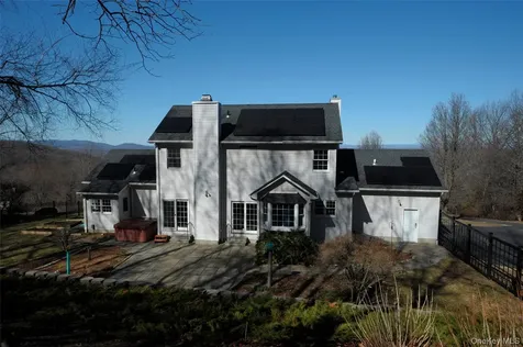 220 Devon Farms Road Stormville NY 12582