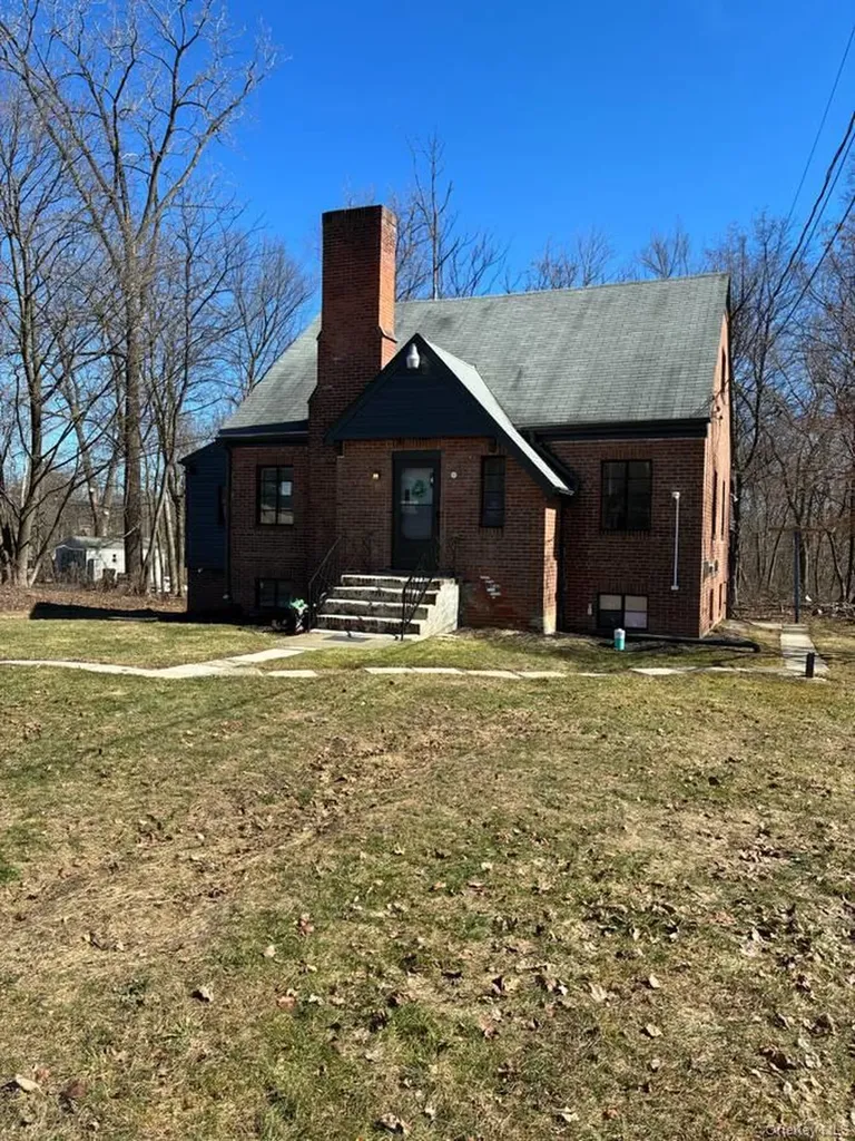 283 Windsor Highway New Windsor NY 12553
