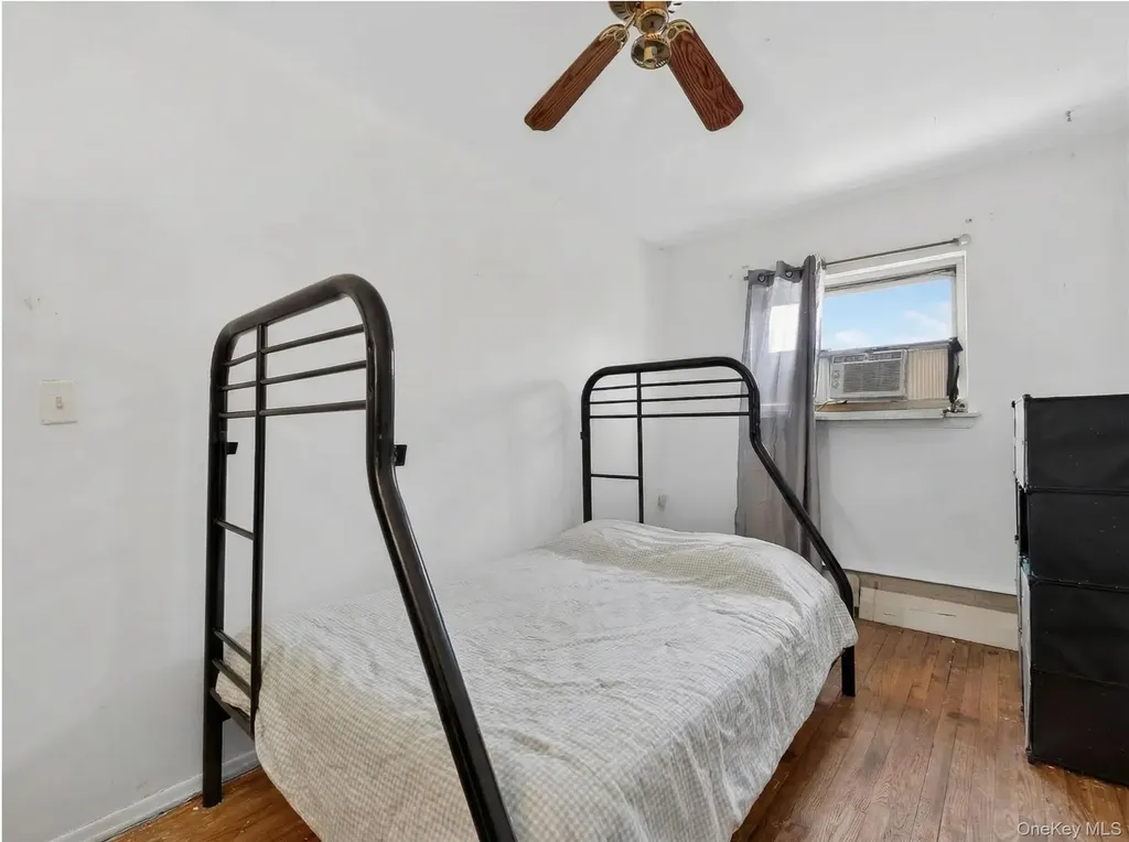 1043 Hendrix Street Brooklyn NY 11207