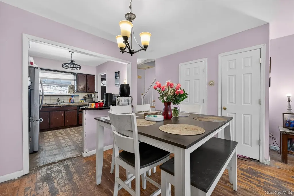 1043 Hendrix Street Brooklyn NY 11207