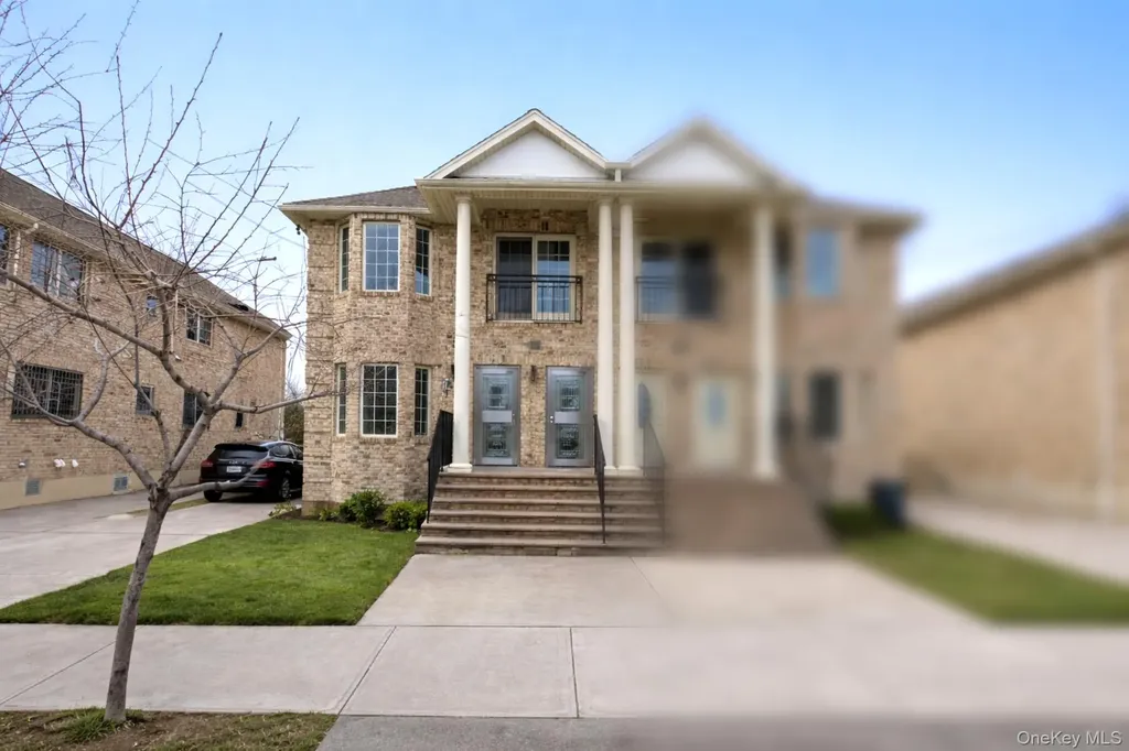 15121 17th Avenue Whitestone NY 11357