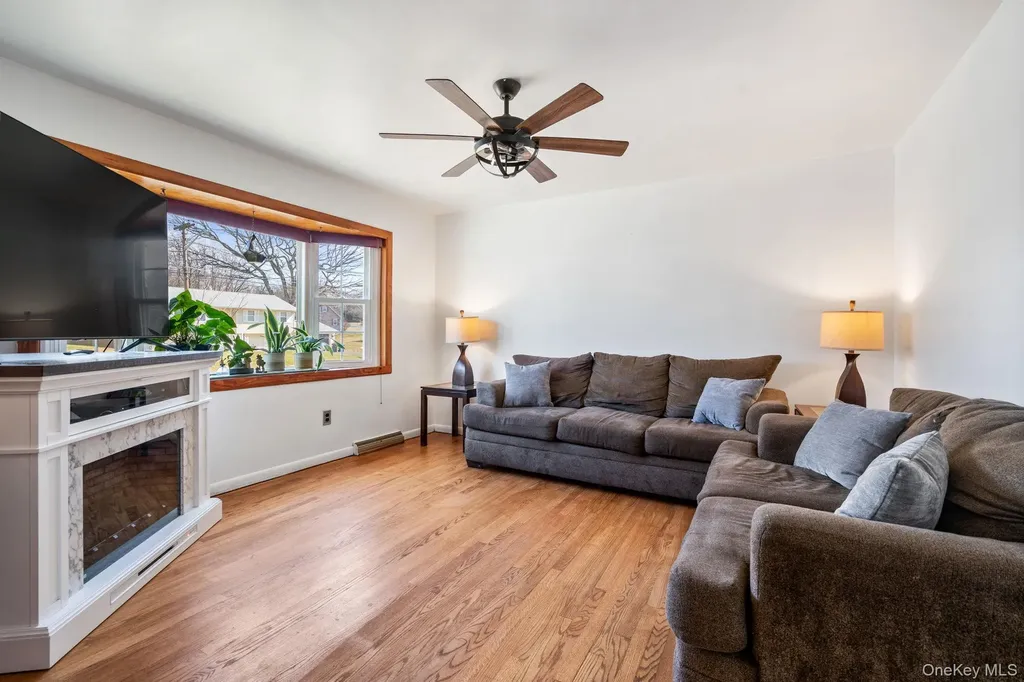 48 Loch Lomond Lane Middletown NY 10941