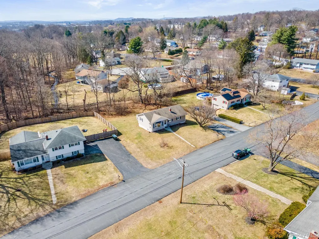 48 Loch Lomond Lane Middletown NY 10941