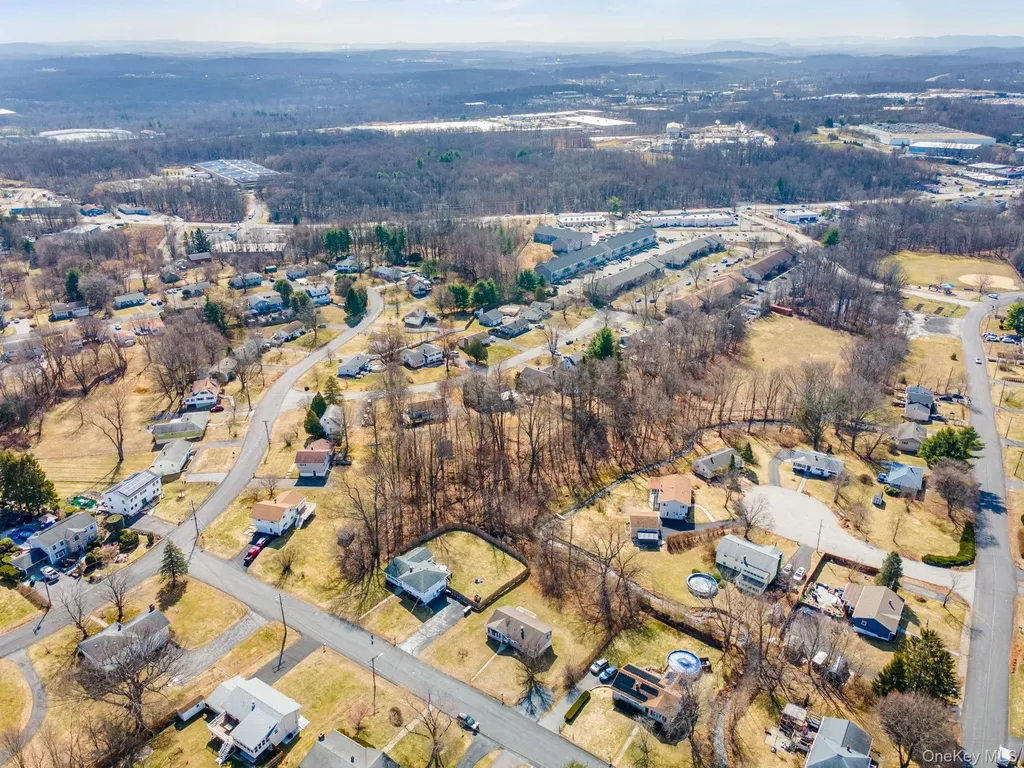 48 Loch Lomond Lane Middletown NY 10941