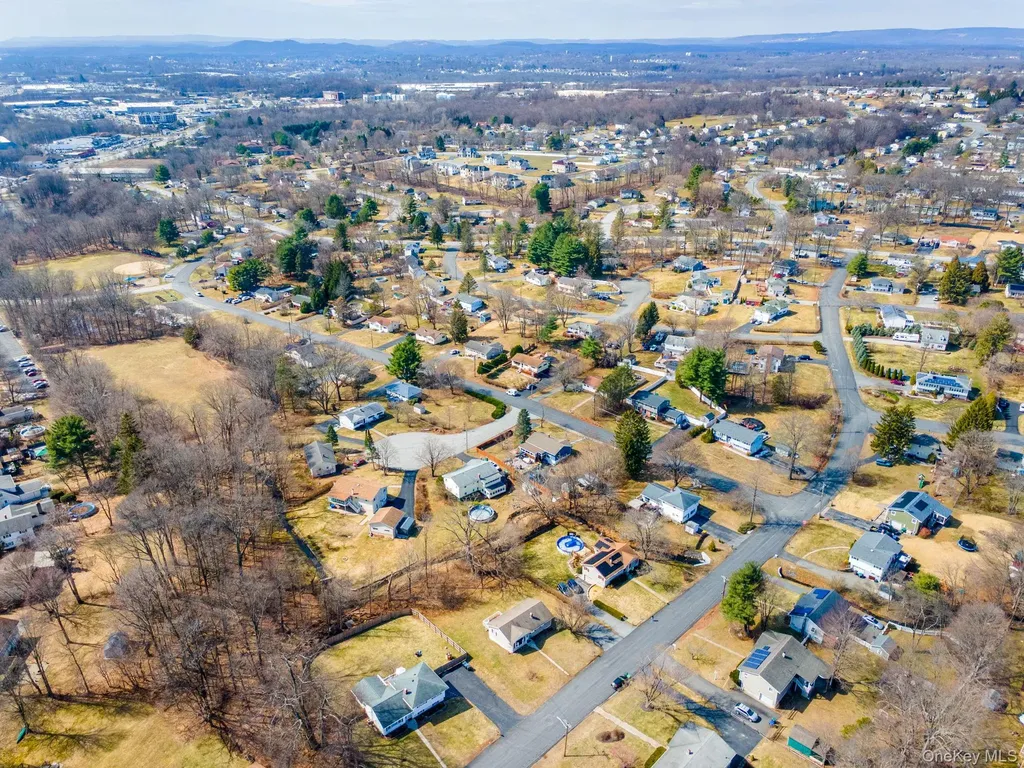 48 Loch Lomond Lane Middletown NY 10941