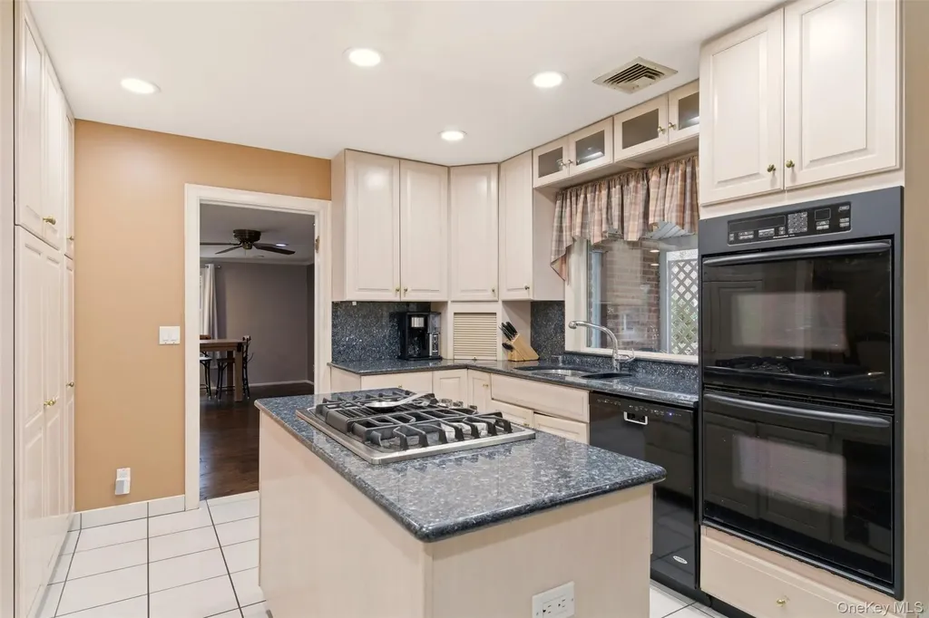 101 Convent Road Syosset NY 11791