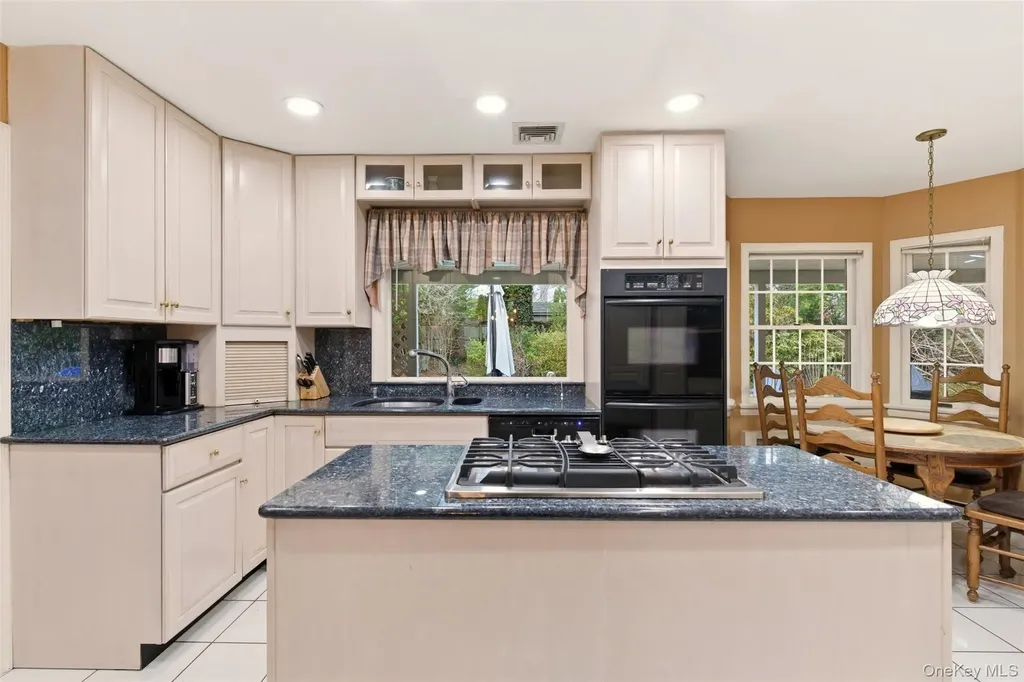 101 Convent Road Syosset NY 11791