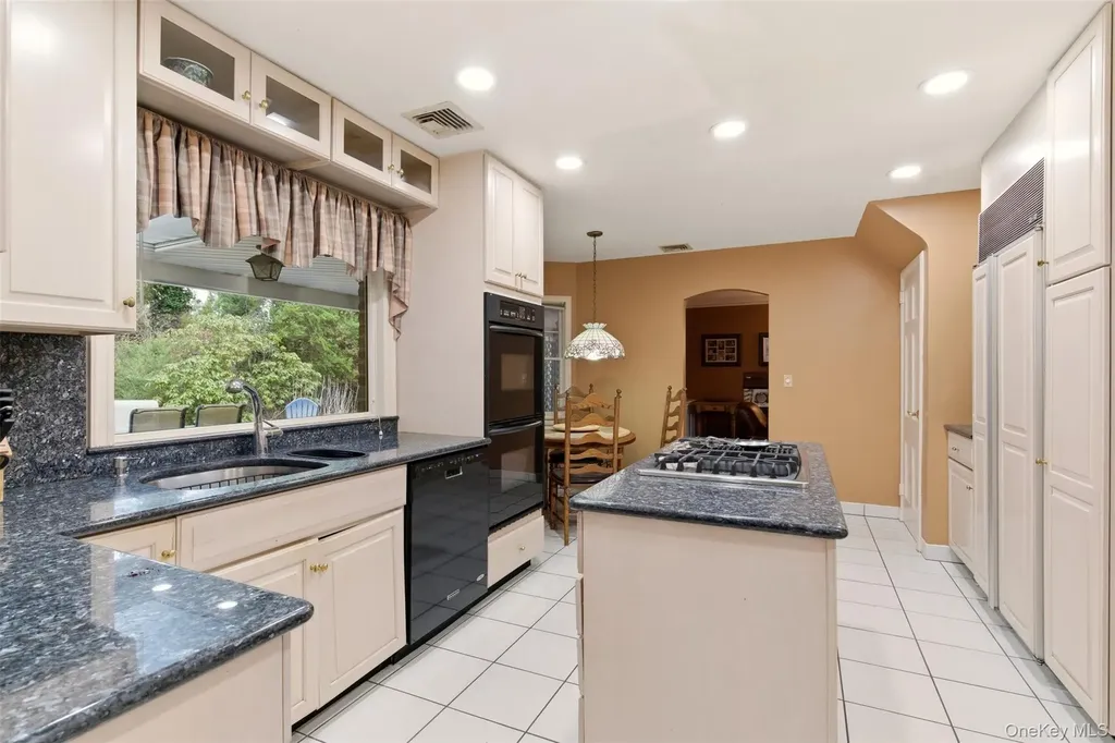 101 Convent Road Syosset NY 11791