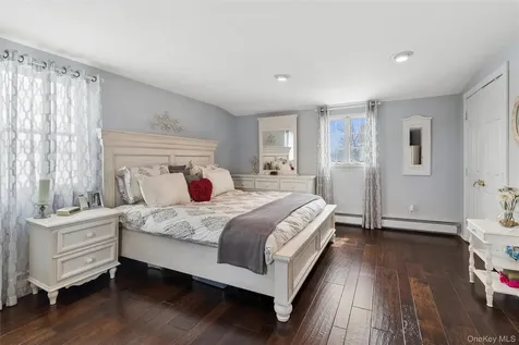 2576 Legion Street Bellmore NY 11710