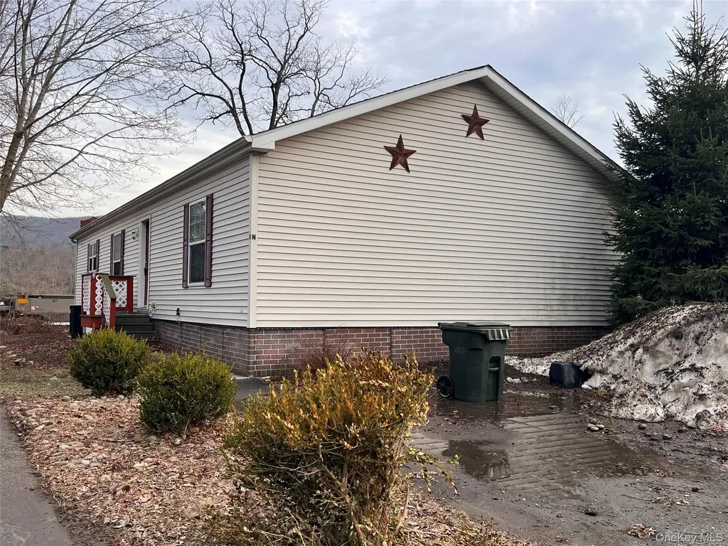 6 Old State Road Highland Falls NY 10928