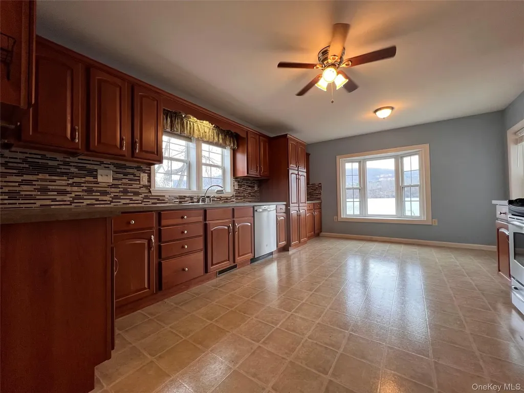 6 Old State Road Highland Falls NY 10928
