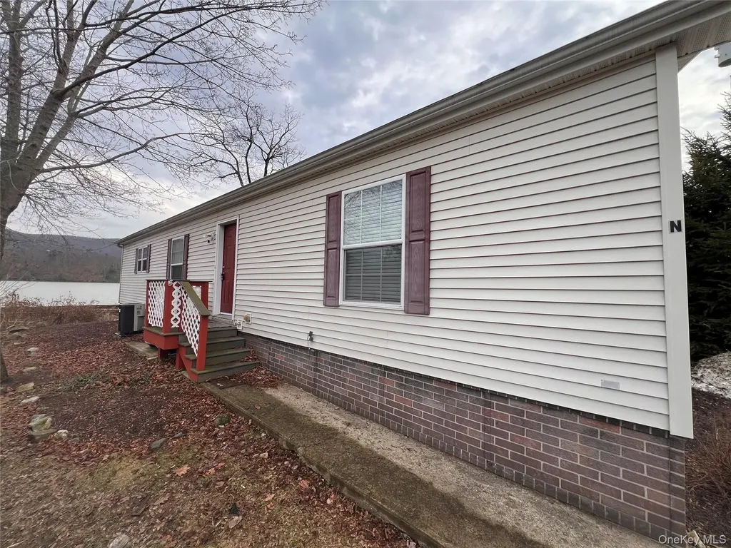 6 Old State Road Highland Falls NY 10928