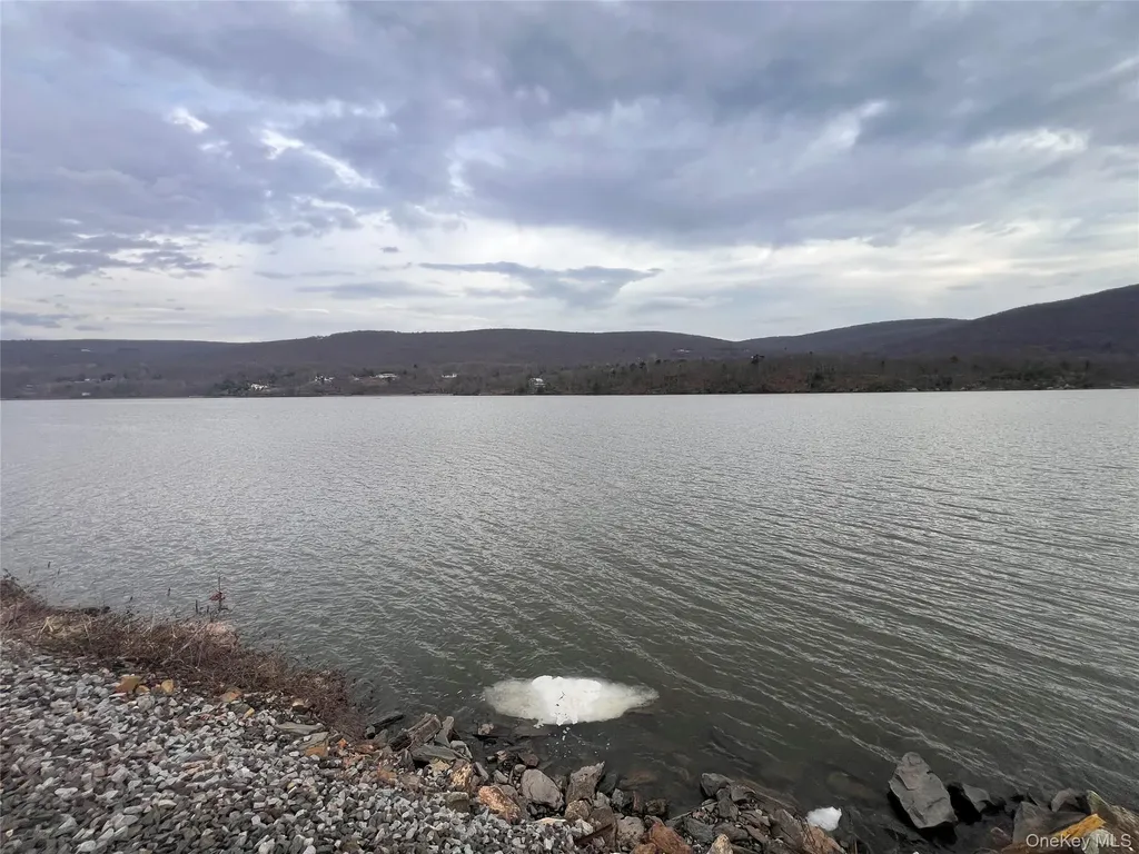 6 Old State Road Highland Falls NY 10928