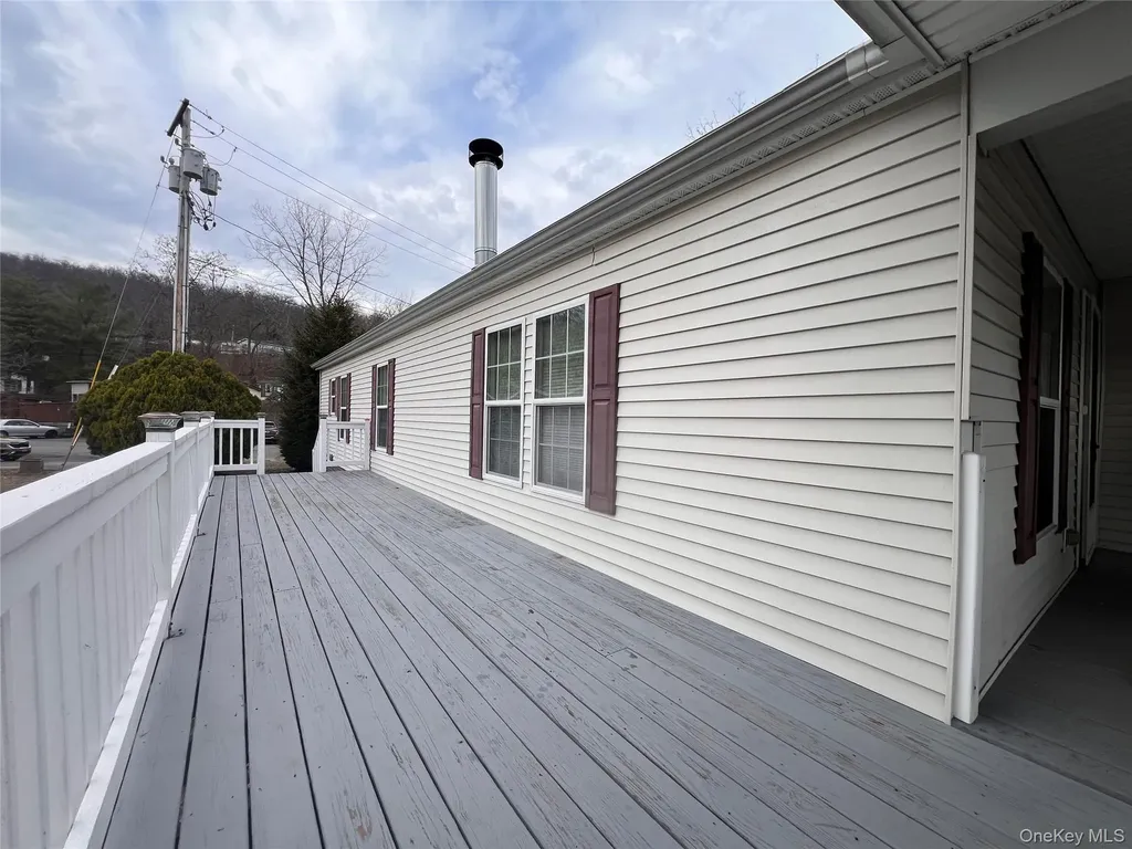 6 Old State Road Highland Falls NY 10928