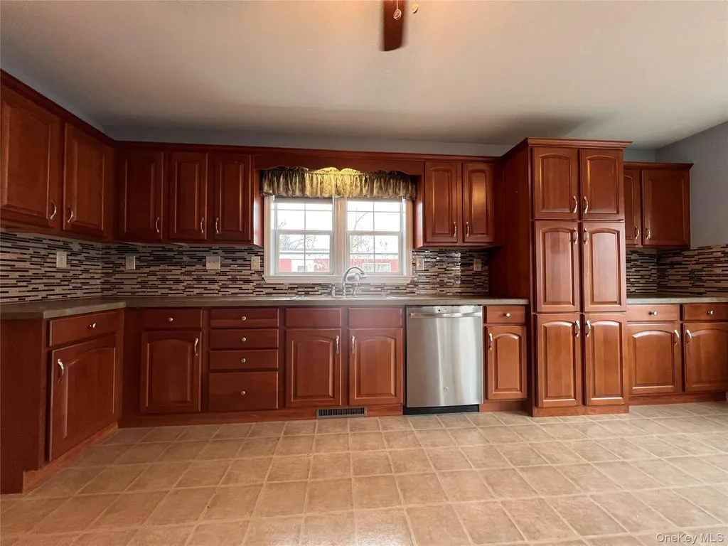 6 Old State Road Highland Falls NY 10928