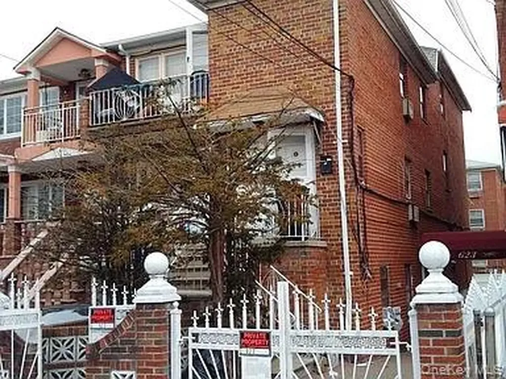 623 E 85th Street Brooklyn NY 11236