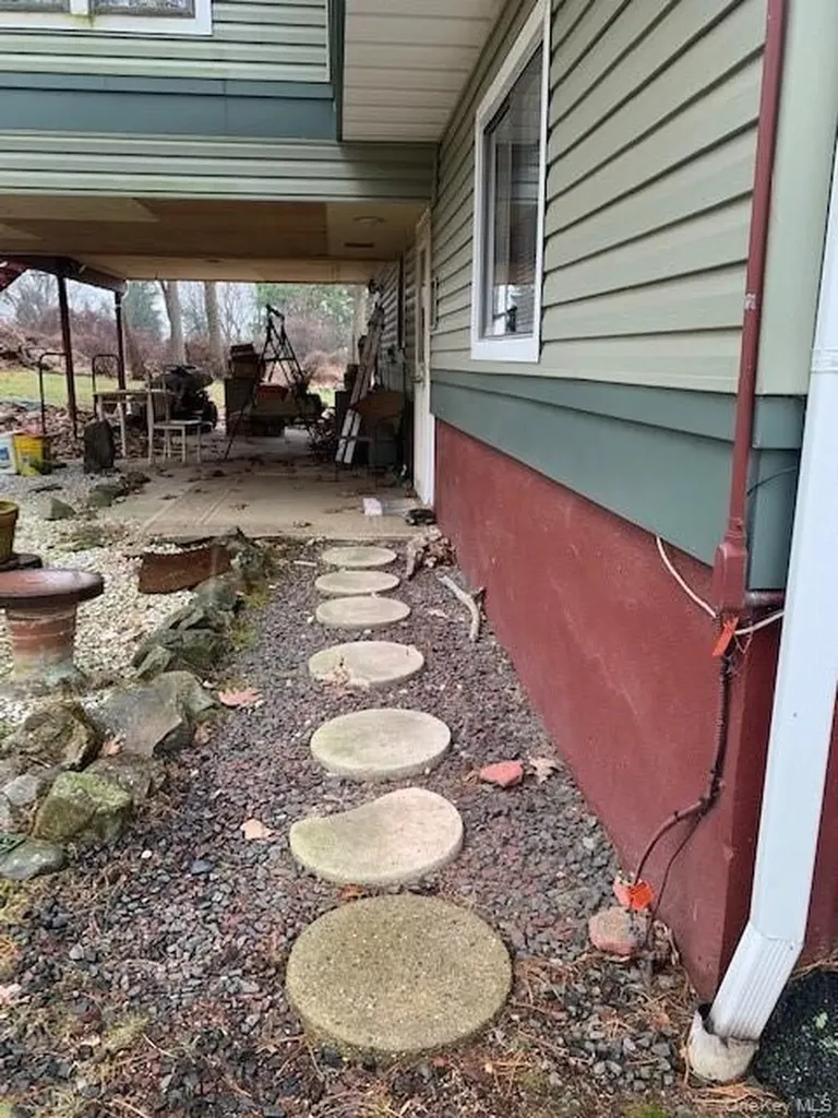 8 Concord Drive Stony Point NY 10980