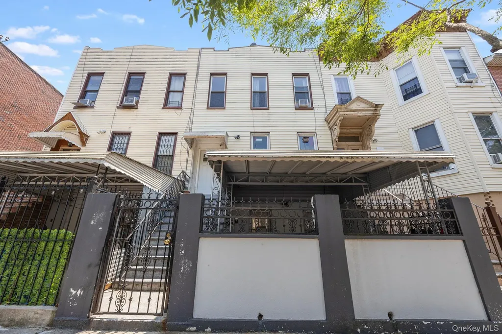 166 Schaefer Street Brooklyn NY 11207