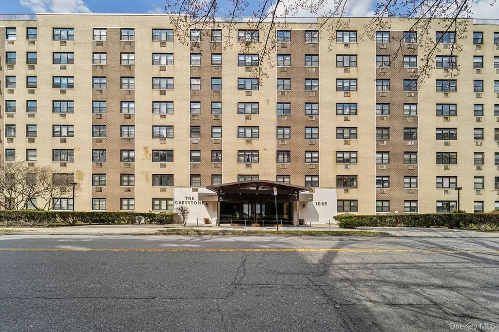 1085 Warburton Avenue Yonkers NY 10701