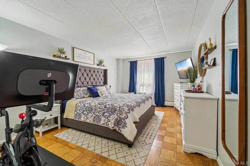 1085 Warburton Avenue Yonkers NY 10701