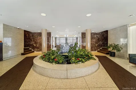 1085 Warburton Avenue Yonkers NY 10701