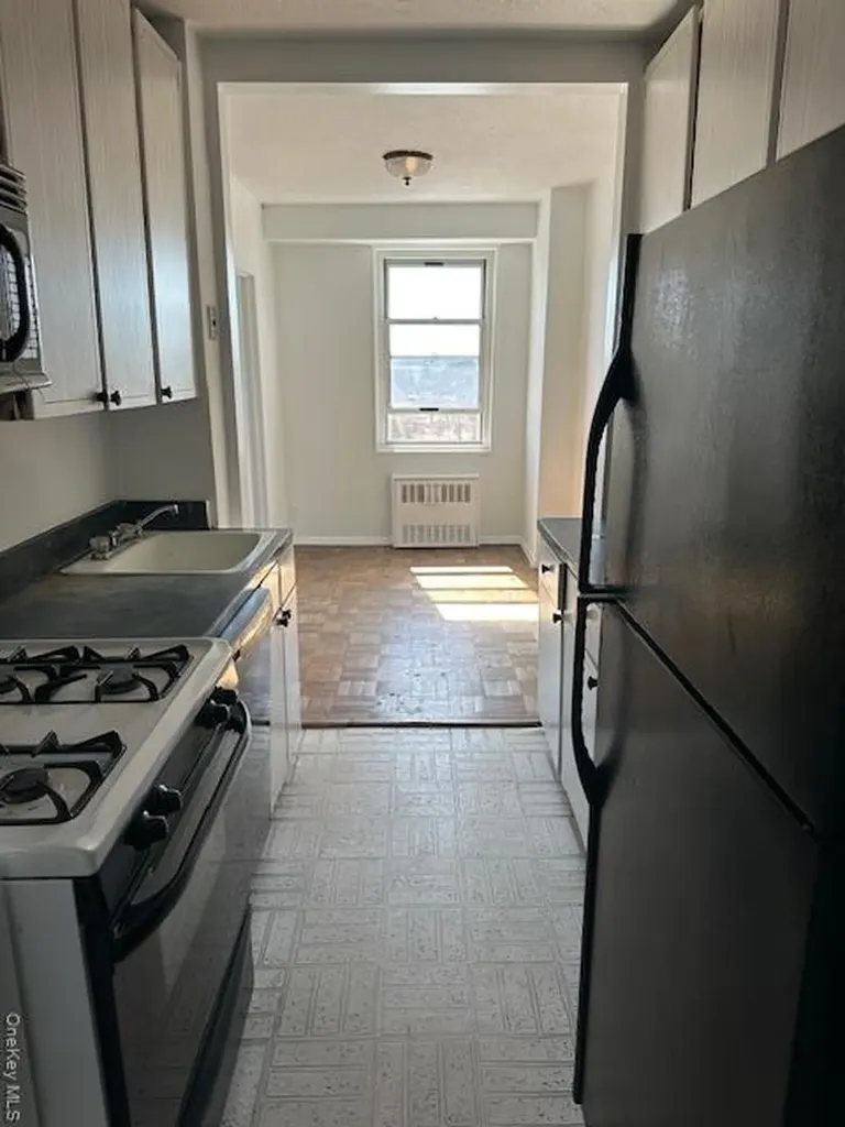2400 Johnson Avenue Bronx NY 10463