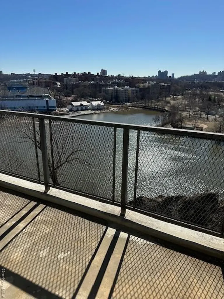 2400 Johnson Avenue Bronx NY 10463