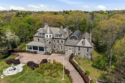 139 Scarborough Road Briarcliff Manor NY 10510