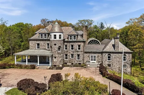 139 Scarborough Road Briarcliff Manor NY 10510