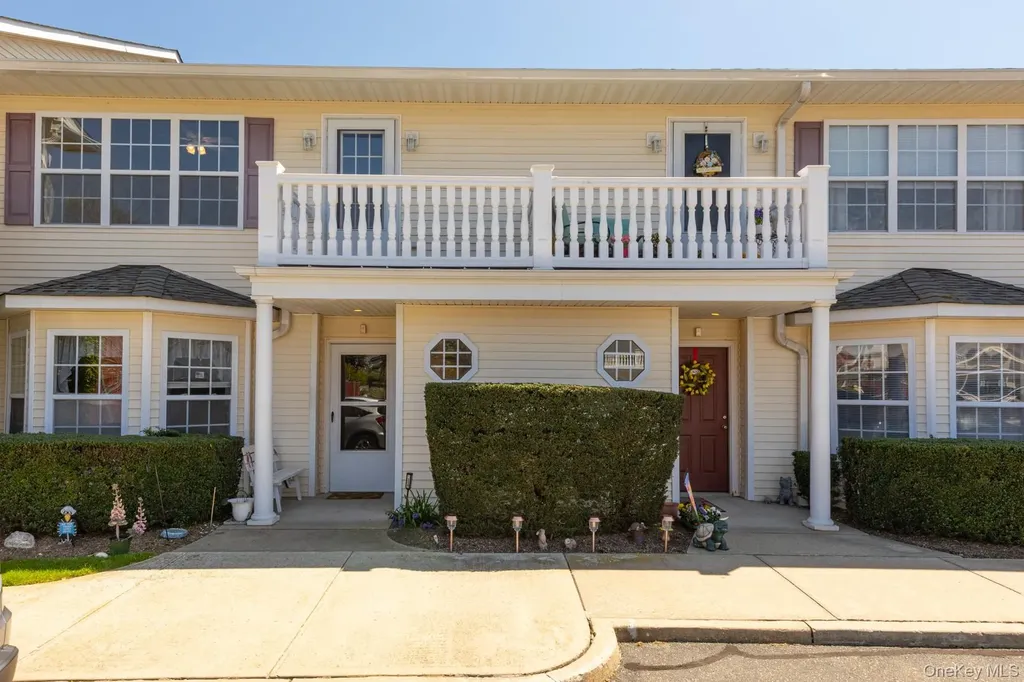 314 Flurry Lane West Babylon NY 11704