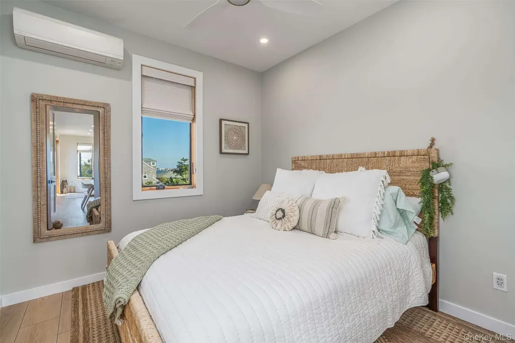 4 Atlantic Avenue Seaview NY 11770