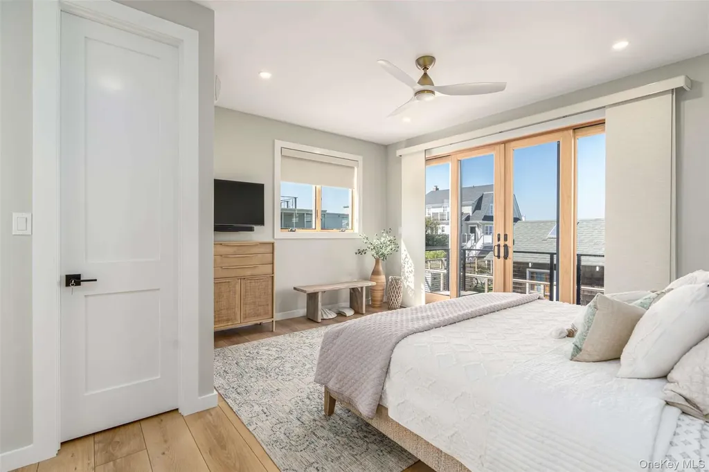 4 Atlantic Avenue Seaview NY 11770