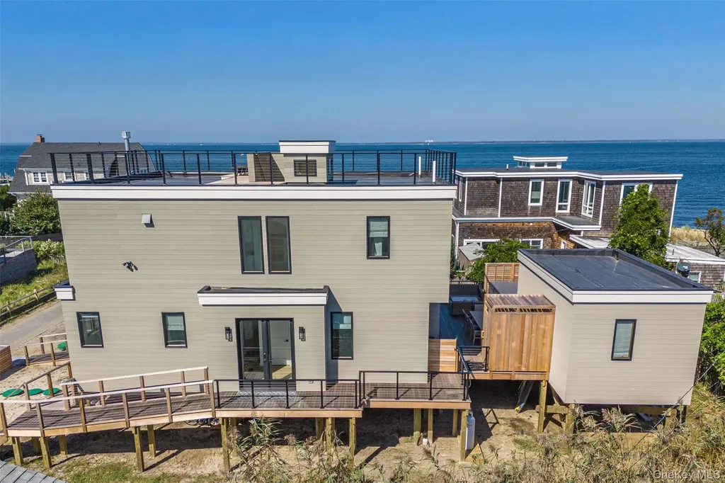 4 Atlantic Avenue Seaview NY 11770
