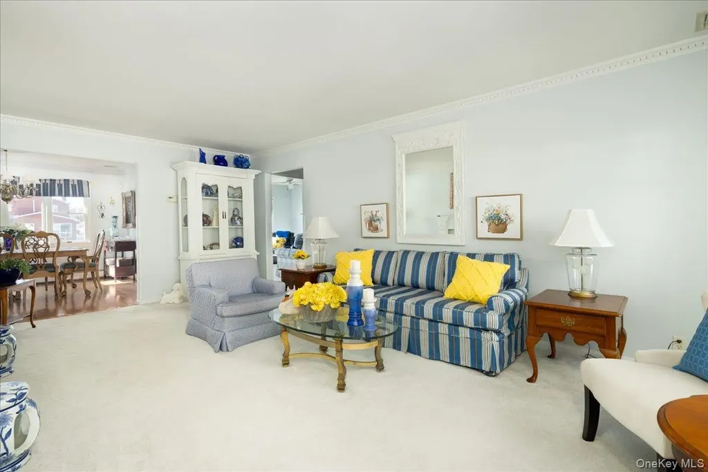 34 Jackson Place Massapequa NY 11758