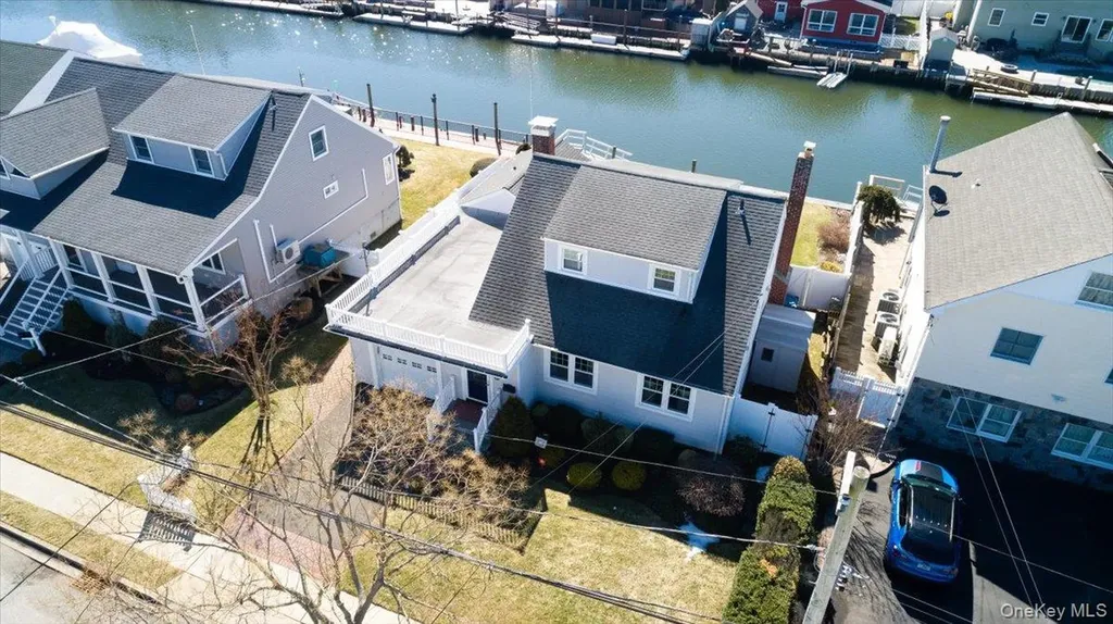 34 Jackson Place Massapequa NY 11758