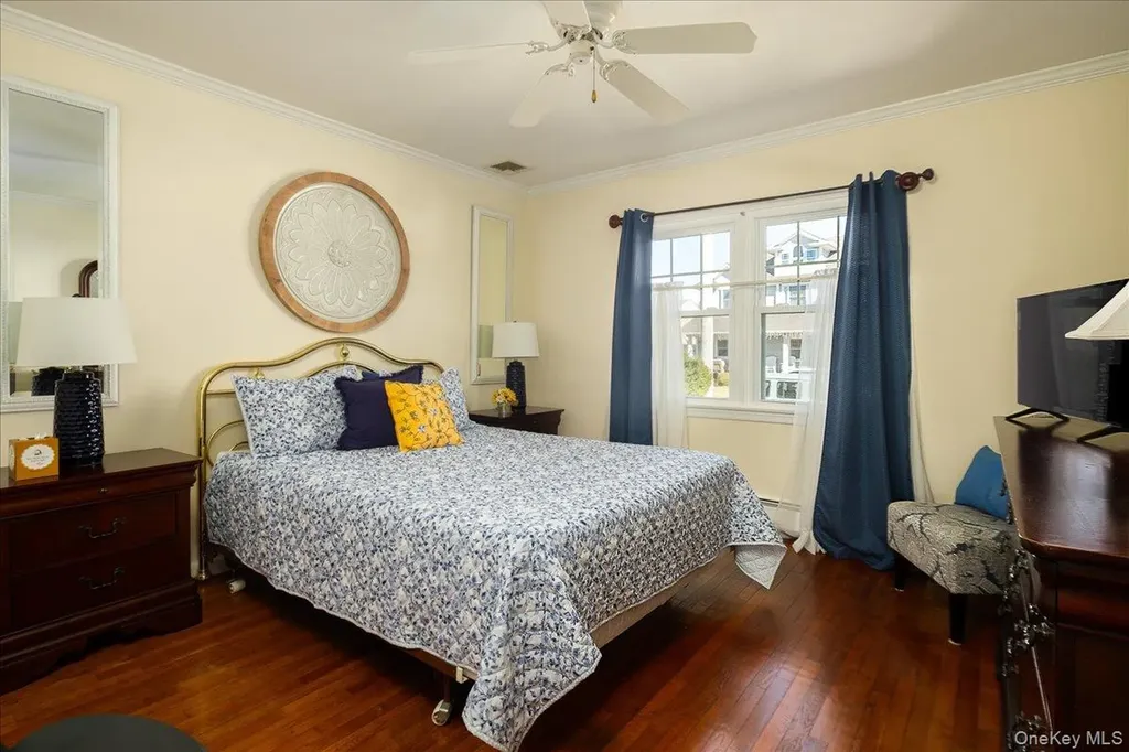 34 Jackson Place Massapequa NY 11758