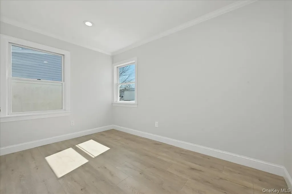 38 Bobolink Lane Levittown NY 11756