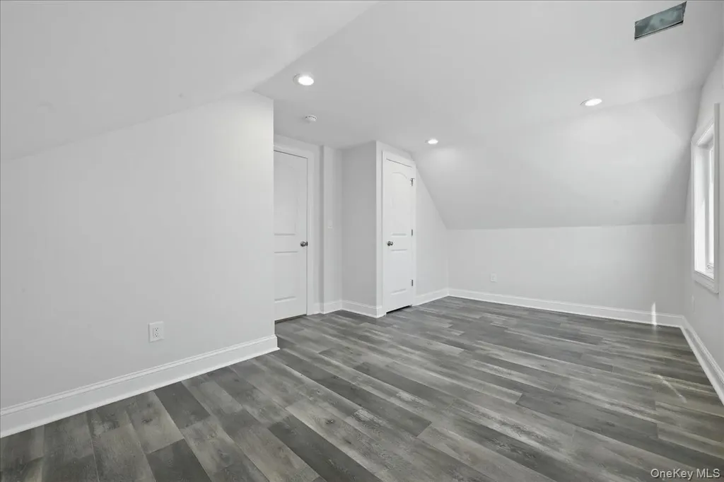 38 Bobolink Lane Levittown NY 11756