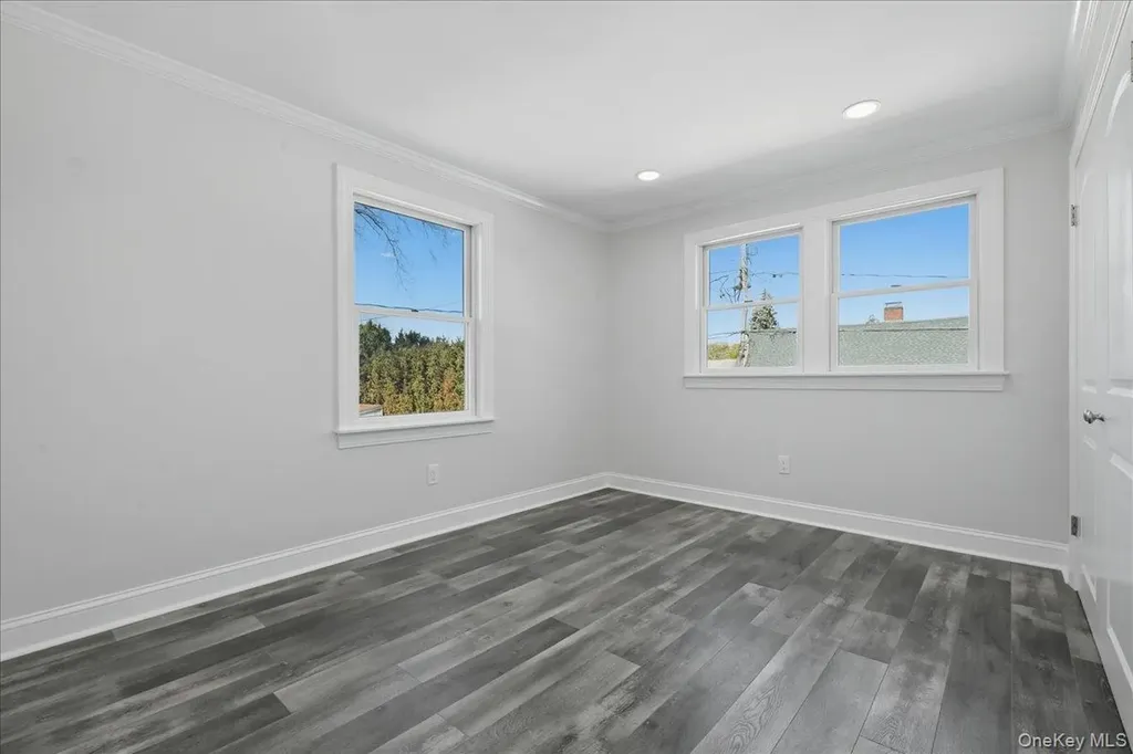 38 Bobolink Lane Levittown NY 11756