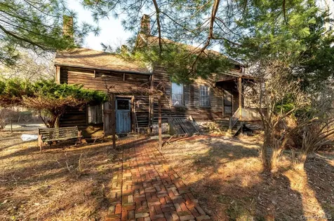 118 Washington Spring Road Palisades NY 10964